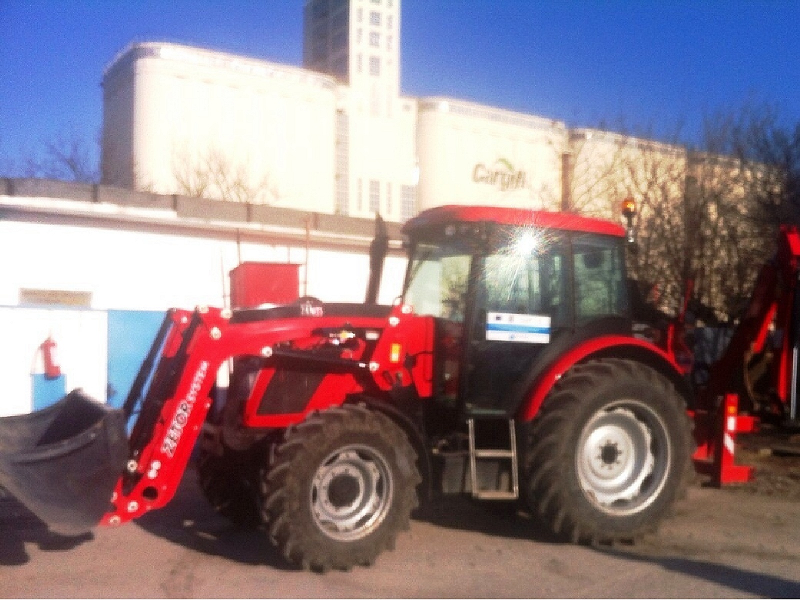 Auto-tractor-buldo